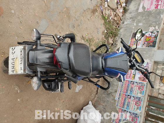 CB Hornet  Honda 160RR